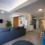 Aparthotel Xox 4*