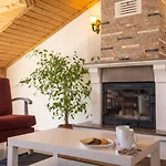 Aparthotel Xox 4*